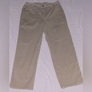Hearts of Palm light corduroys size 12